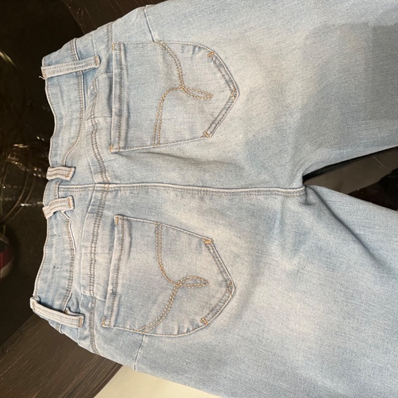 Jeans - Picture 2 of 3